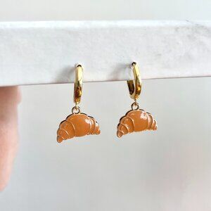 Croissant Gold Huggie Hoops